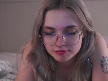 elinacherry mega cam