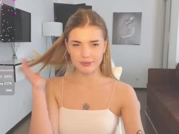 adrianawow1 mega cam