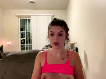 taya_raelynn mega cam