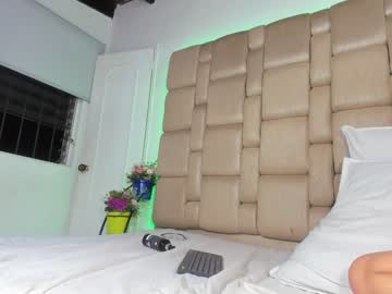 sara_angelo mega cam