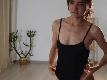 ellelure_ mega cam