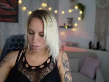 cherry__blond mega cam