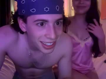 yaraandleo mega cam