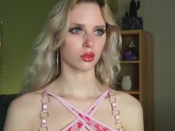 mega cam girl audreycarvin image #9449384